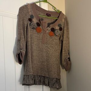 Lulumari Taupe Knit Top